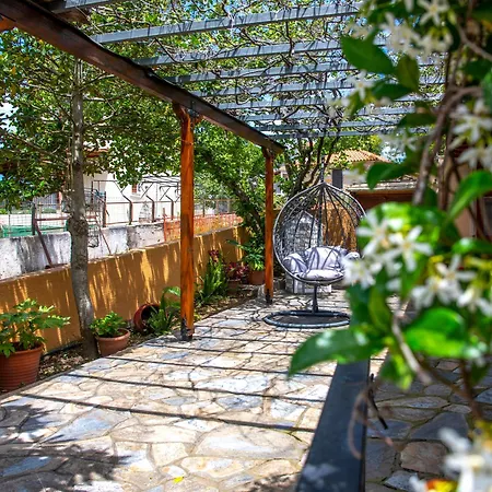La Casa De Vacation Lafkos